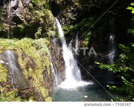 葬禮瀑布 7330147