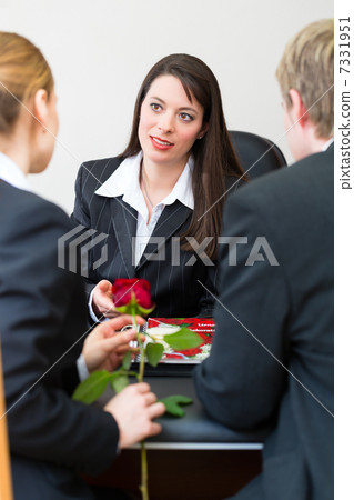 mortician with client comforting and advising 7331951