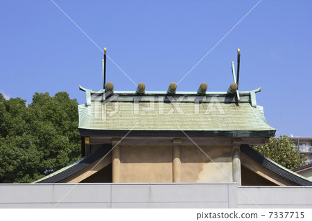 The roof of the shrine 7337715