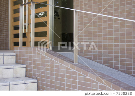 公寓入口處無障礙 公寓入口處無障礙 7338288