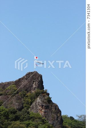 Heavy rock in May 7341304