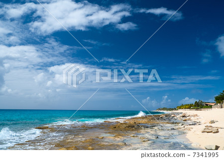 Beautiful coast on St Martin Caribbean Beautiful coast on St Martin Caribbean 7341995