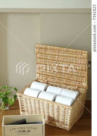 Storage of toilet paper and bamboo charcoal (deodorant) 7342825