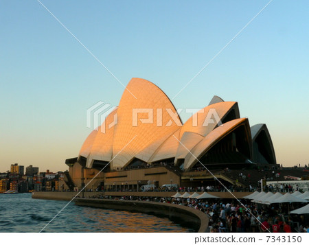 Opera House  7343150