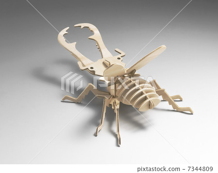 Wooden stag bear backwards Wooden stag bear backwards 7344809