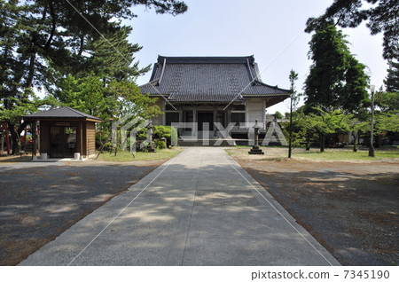 Sakata Sakata，Nichiren-sectojiji寺廟在初夏 7345190