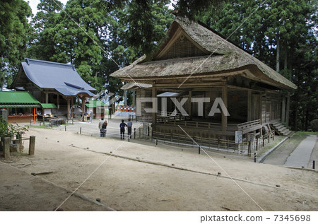 Iwate Prefecture Hiraizumi / Chusukuji Hakusan Shrine Noh drama 7345698