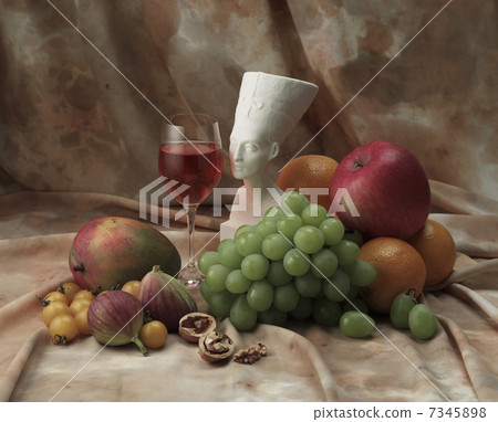 水果和酒杯 7345898