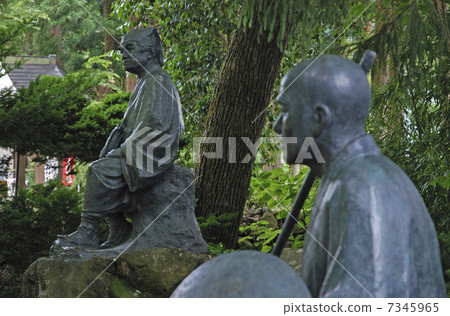 Walking around Yamadera · Hakod Basho · Statue of Sara Walking around Yamadera · Hakod Basho · Statue of Sara 7345965