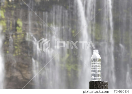 喝水 喝水 7346084