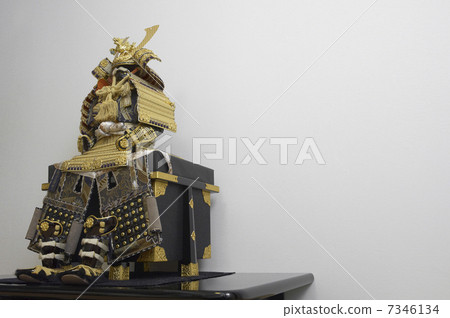 五月娃娃'大盔甲裝飾'護甲只有右邊緣 7346134