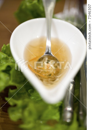 湯 湯 7346307