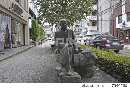 Early autumn Morioka · Ihawatu Avenue Timber town street Early autumn Morioka · Ihawatu Avenue Timber town street 7346360