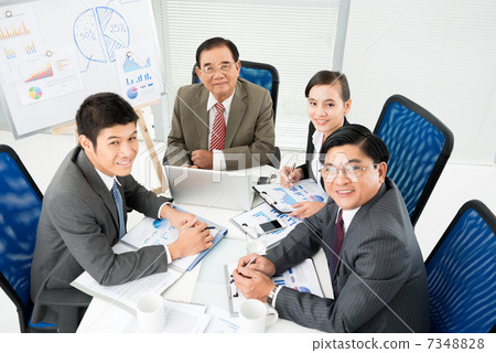 Friendly business team Friendly business team 7348828