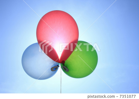 A balloon 7351077