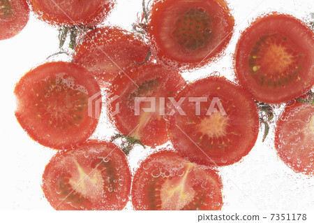 Tomato soaked in water Tomato soaked in water 7351178