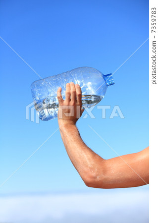 Thirsty man drinking water Thirsty man drinking water 7359783