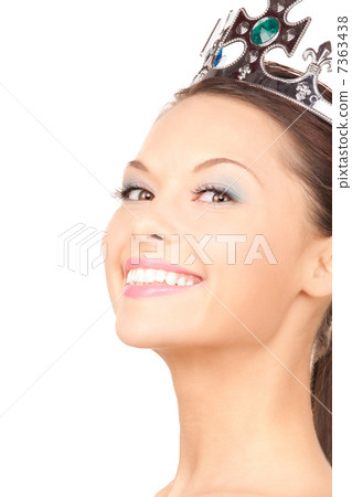 lovely woman in crown lovely woman in crown 7363438