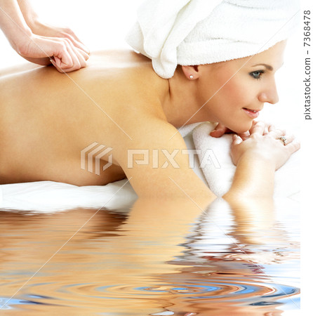 massage pleasure in water 7368478