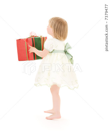 girl with gift box 7379477