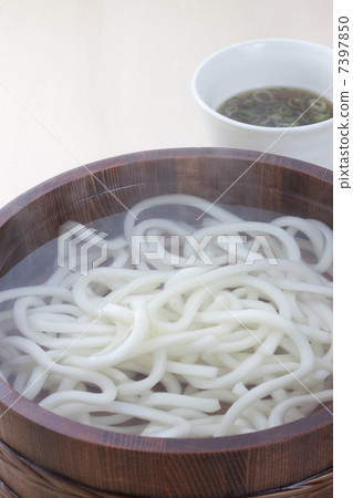 Udon noodle with fried noodles 7397850