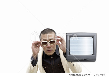 CRT TV and male 7397999