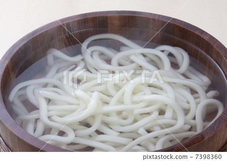Udon noodle with fried noodles 7398360