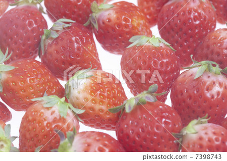 一個草莓 7398743