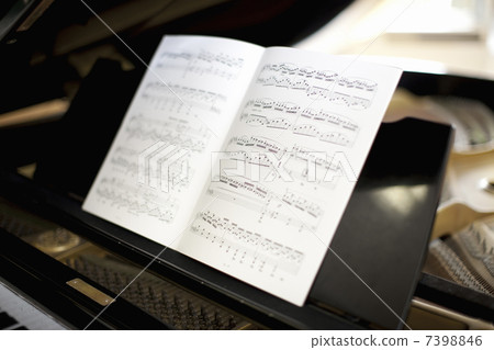 Grand piano Grand piano 7398846