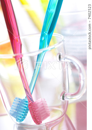 Colorful toothbrush 7402523