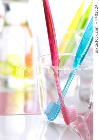 Colorful toothbrush 7402524