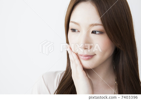 Long hair woman Long hair woman 7403396