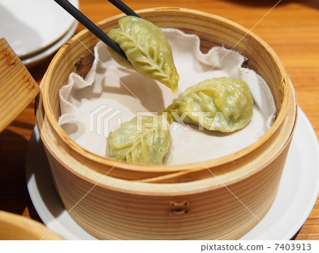 Jade dumplings 7403913