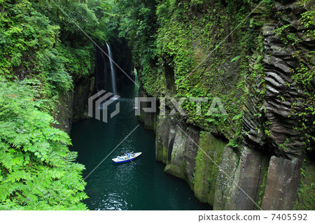 高千穗保志真正的瀑布 7405592