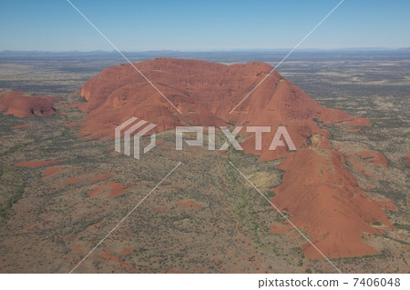 Kata Tjuta空中照片 7406048