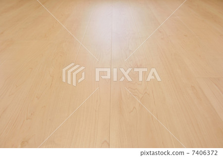 Solid flooring flooring / renovation work. Solid flooring flooring / renovation work. 7406372