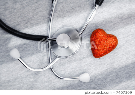 Stethoscope and heart 7407309
