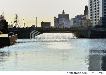 Morning no Bridge Overnight 7408296