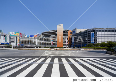 新宿西口交叉口 7408459