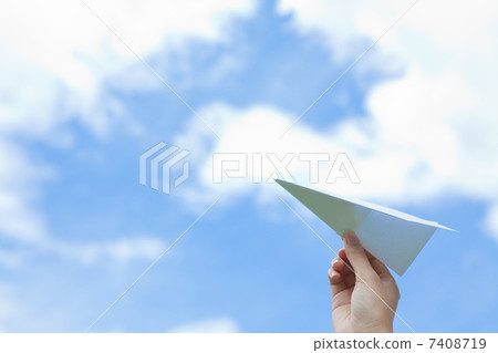 紙飛機和藍天 紙飛機和藍天 7408719