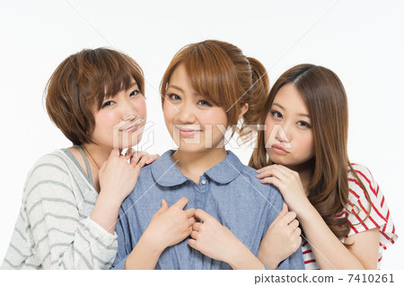 young woman      7410261