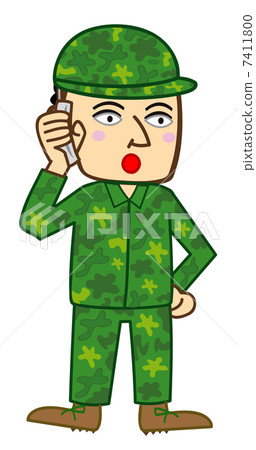 自衛隊員打電話(嚴肅面孔) 自衛隊員打電話(嚴肅面孔) 7411800