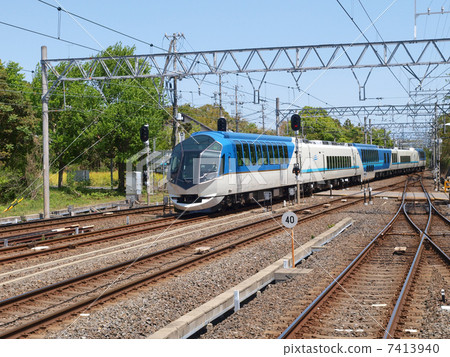 Kintetsu and sightseeing express train shops (at Kashikima station) Kintetsu and sightseeing express train shops (at Kashikima station) 7413940