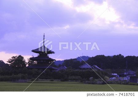 Evening scenery of Horinji 7418701
