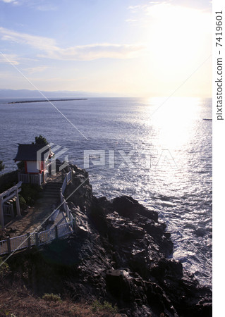 Kamihama Shimokutashi Cape 7419601