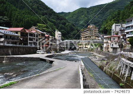 Shikade Onsen 7424673