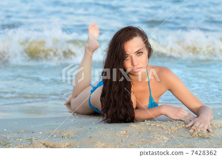 Lady on the beach Lady on the beach 7428362
