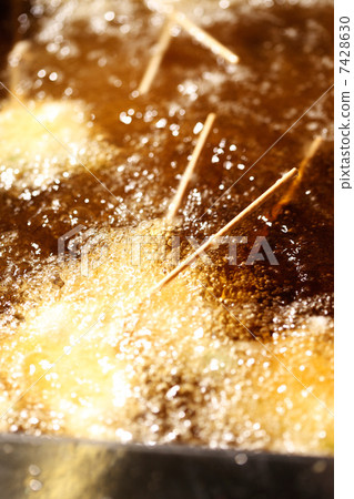 Deep-fried skewers 7428630
