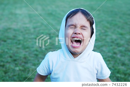 Little kid screaming with wideli opened mouth Little kid screaming with wideli opened mouth 7432226