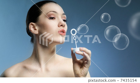 Soap bubbles 7435154